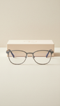 Gallery View Brille mit klarer Linie